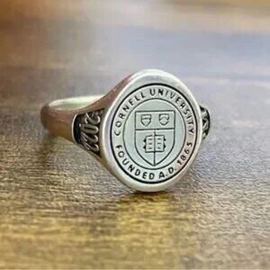 Cornell University PM 2022 class ring